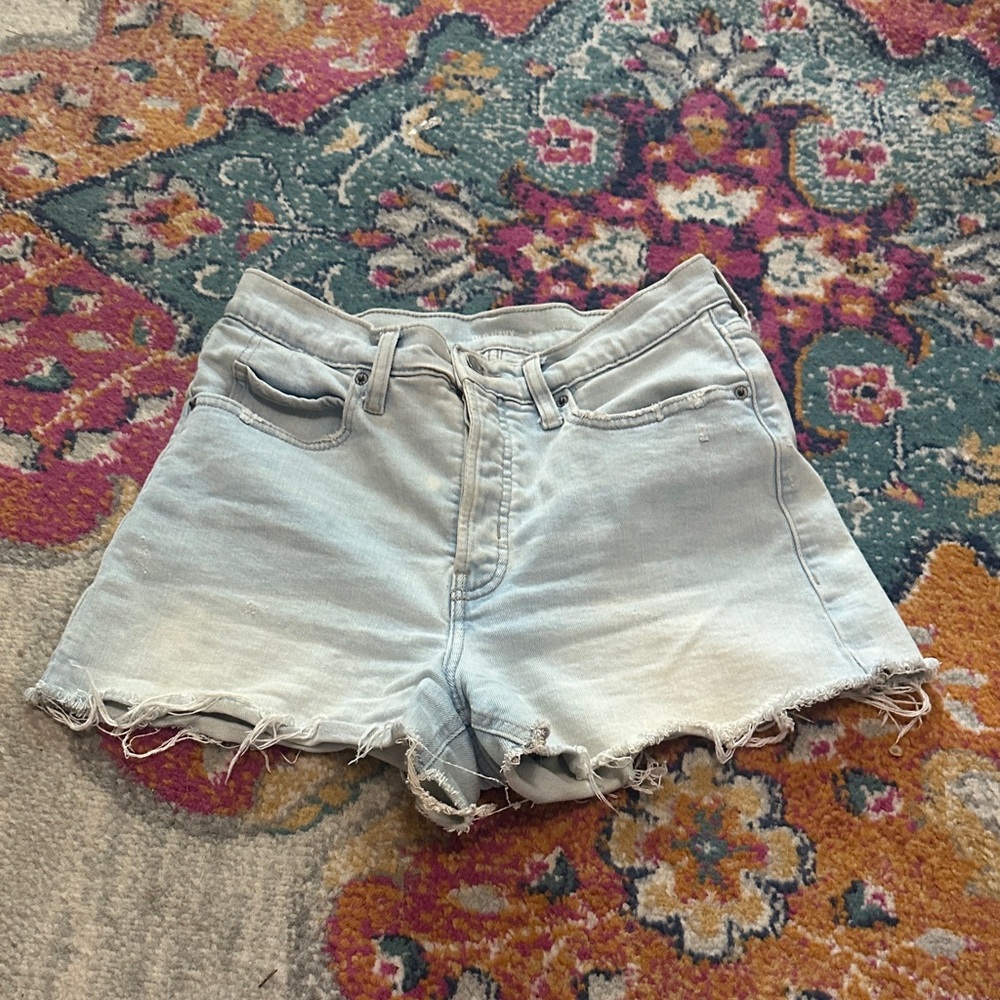 Light Wash Denim High Waisted Mom Shorts - Casual Frayed Hem